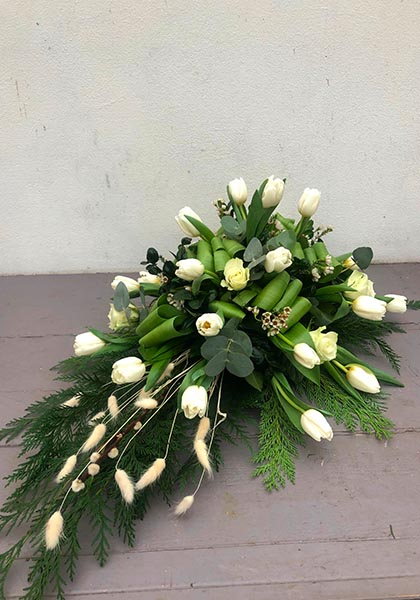 Beställ blommor till begravning i Lomma