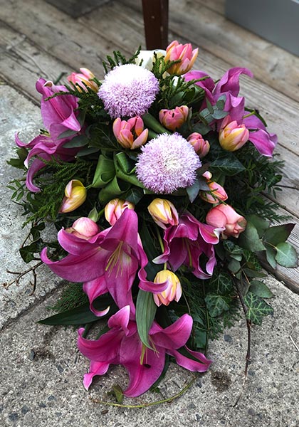 Beställ blommor till begravning i Lomma
