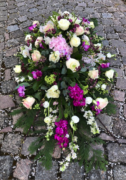 Beställ blommor till begravning i Lomma